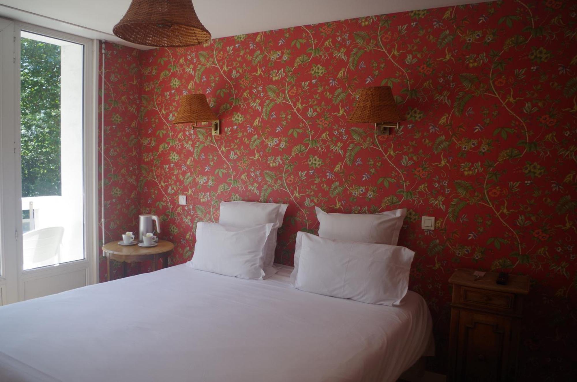 Hotel Richelieu Calais Exteriör bild