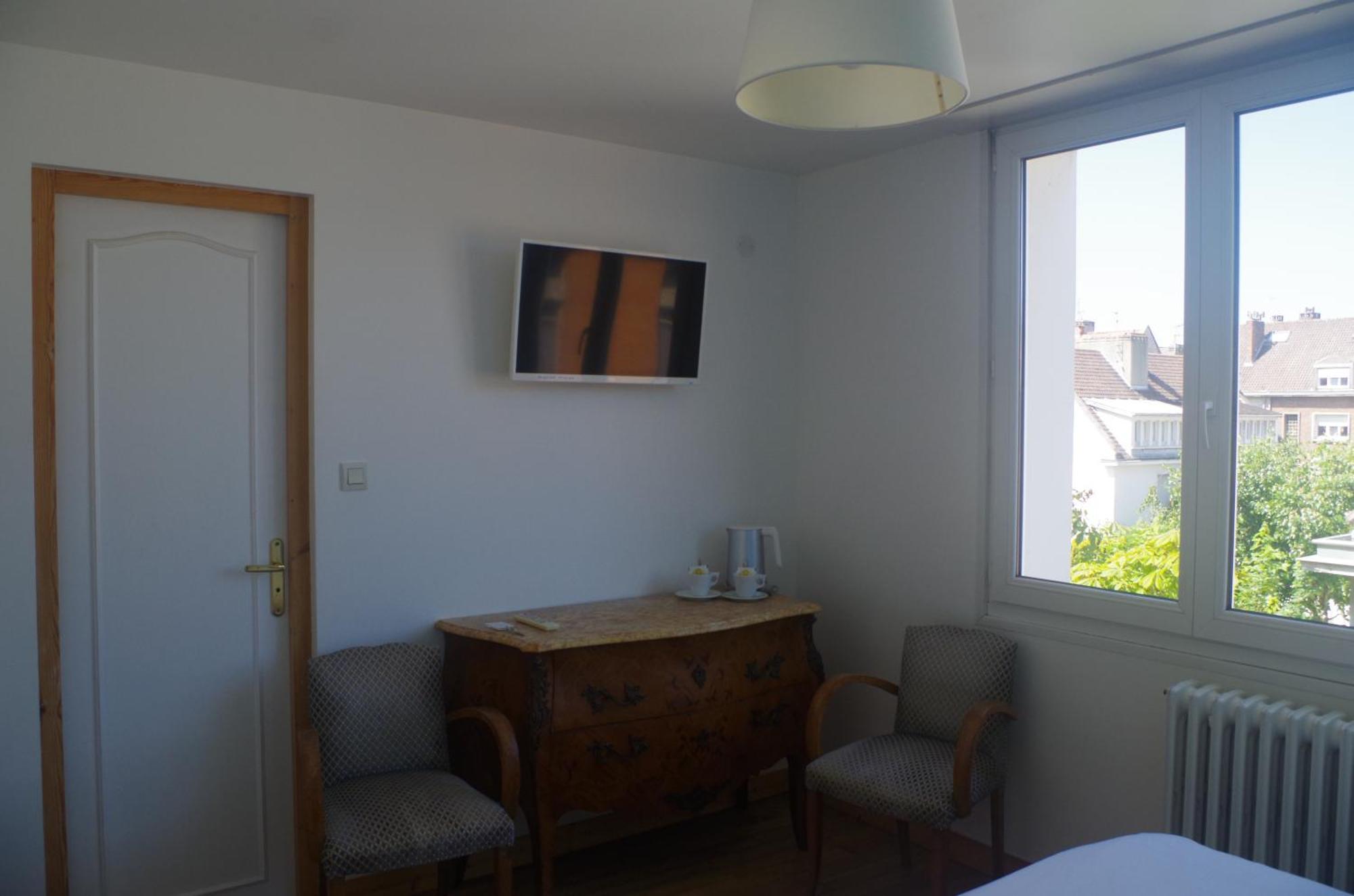 Hotel Richelieu Calais Exteriör bild
