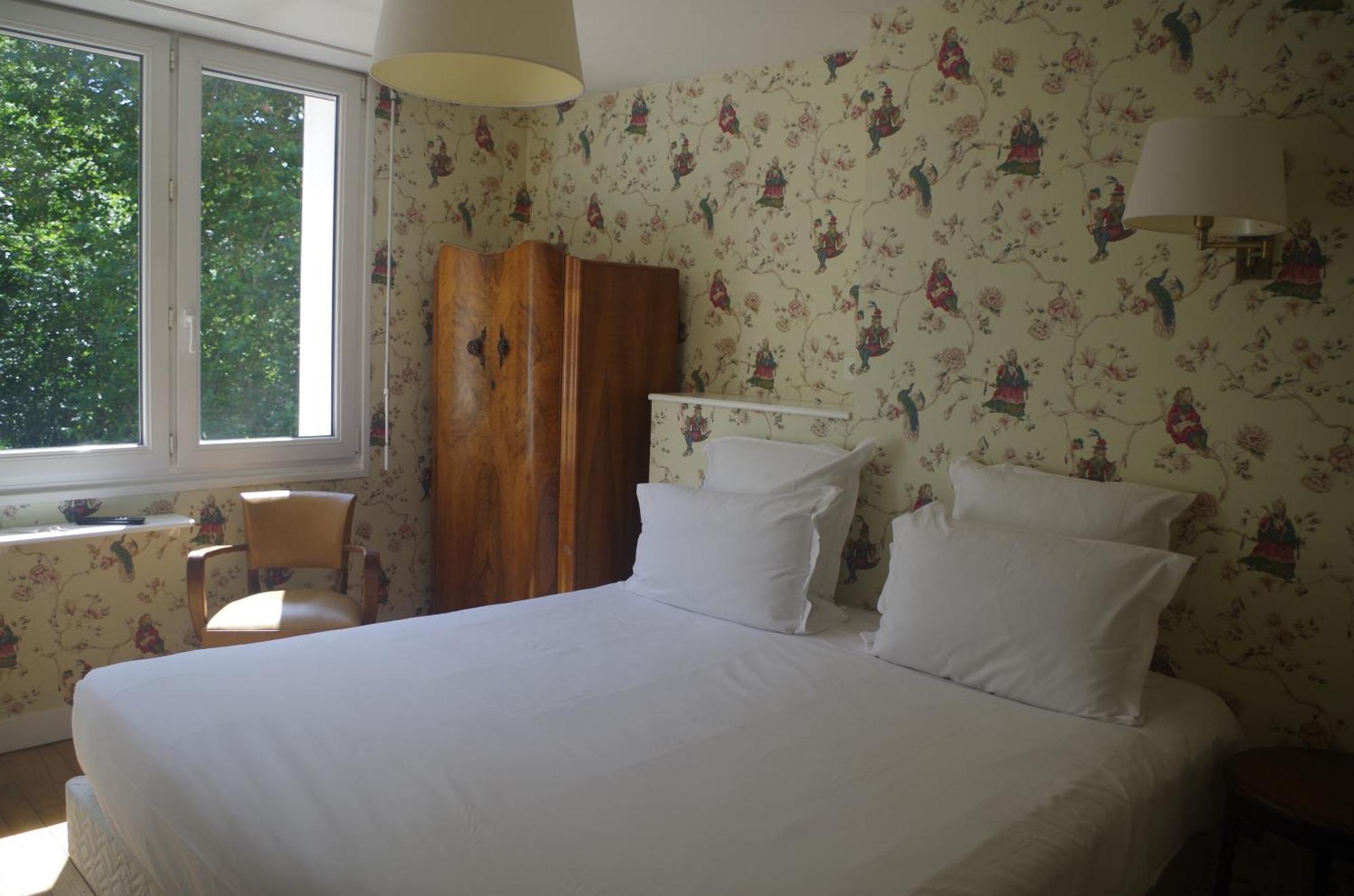Hotel Richelieu Calais Exteriör bild