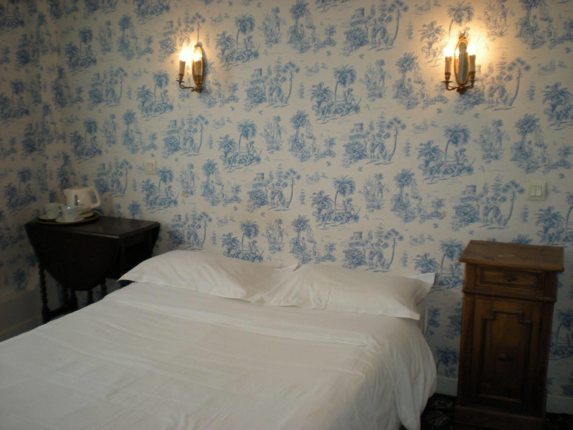Hotel Richelieu Calais Exteriör bild